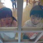 窓拭き、きゅっ、きゅっ♫